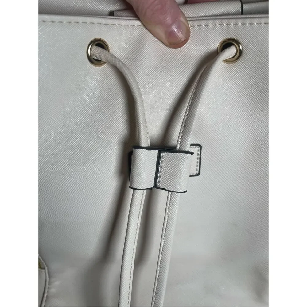 Kalkinguo White Vegan Leather Gold‎ Hardwu Flap Backpack Bag NWOT